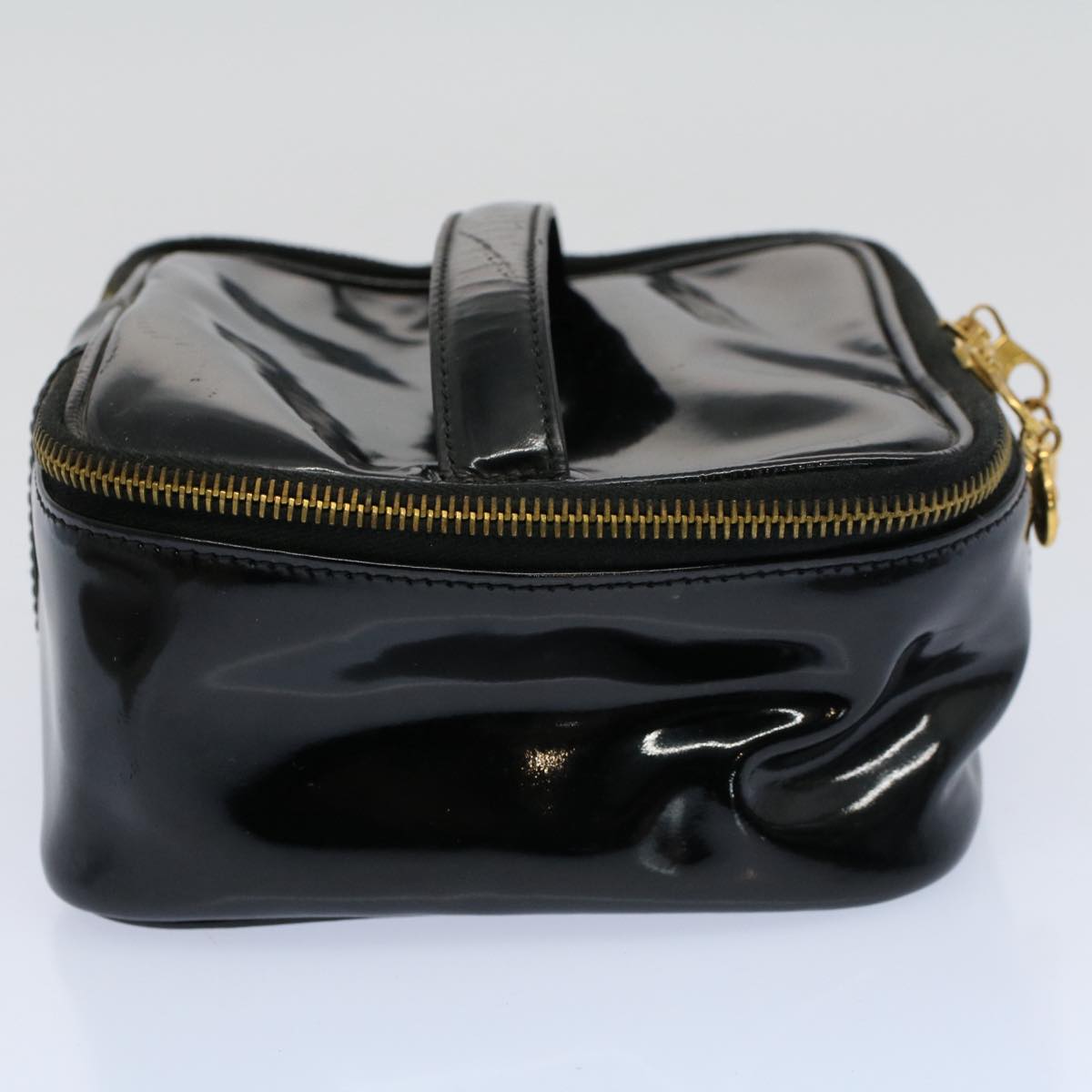 CHANEL Vanity Cosmetic Pouch Patent leather Black CC Auth yb378