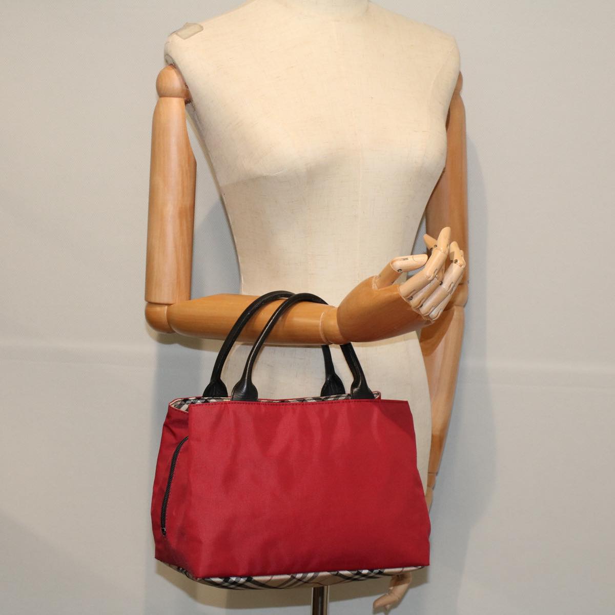 BURBERRY Hand Bag Nylon Red Auth yb435