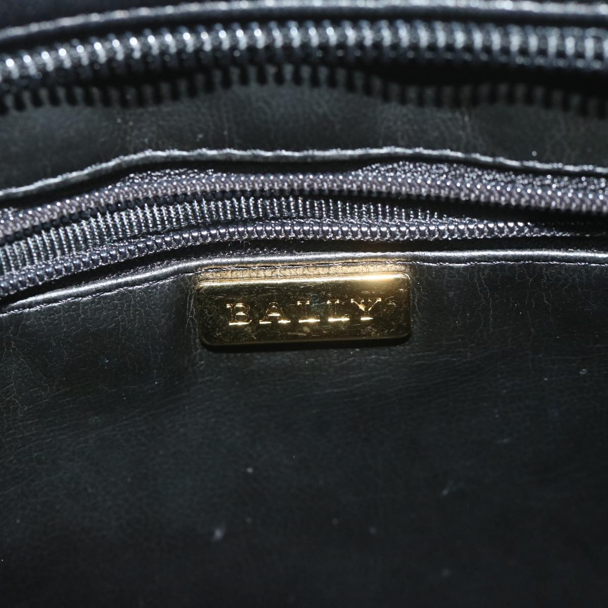 BALLY Quilted Chain Shoulder Bag Leather Black Auth yb484