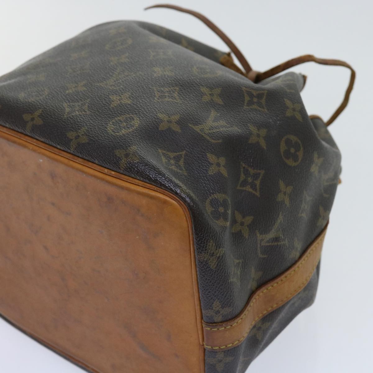 LOUIS VUITTON Monogram Petit Noe Shoulder Bag M42226 LV Auth yk10017