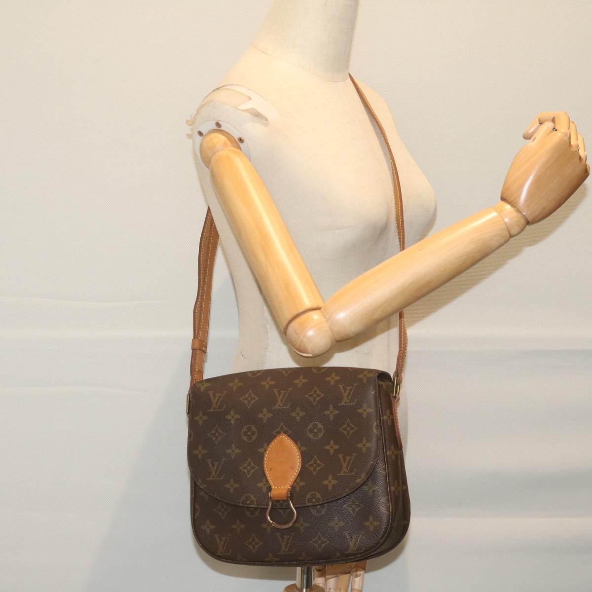 LOUIS VUITTON Monogram Saint Cloud GM Shoulder Bag M51242 LV Auth yk10103