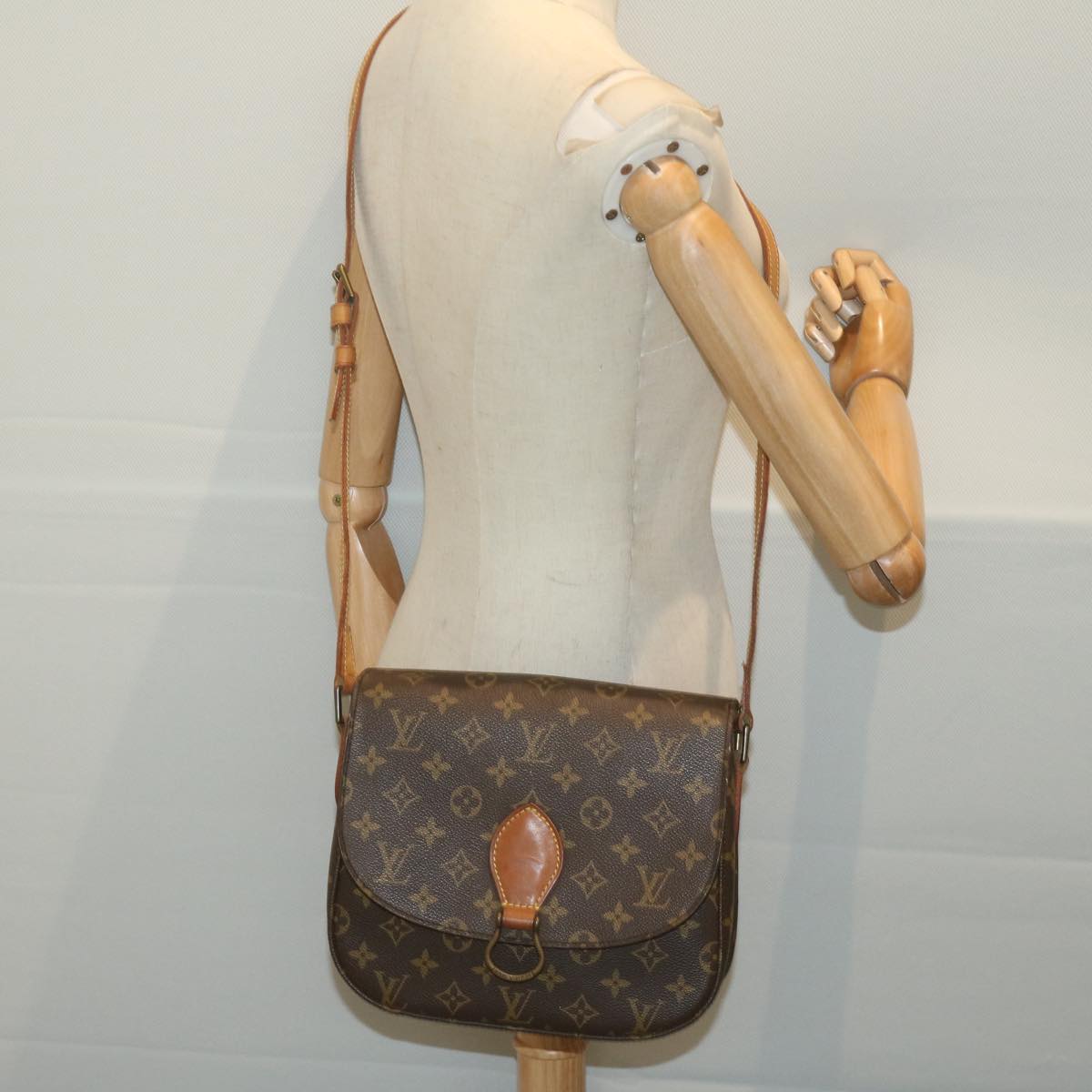 LOUIS VUITTON Monogram Saint Cloud GM Shoulder Bag M51242 LV Auth yk10135