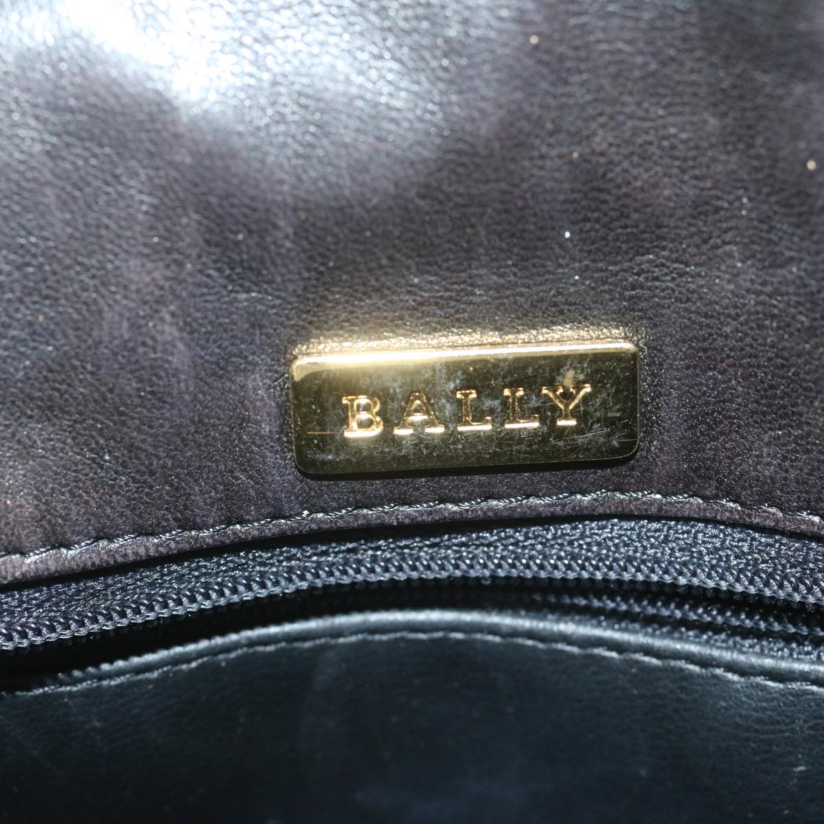 BALLY Quilted Shoulder Bag Leather Black Auth yk10257