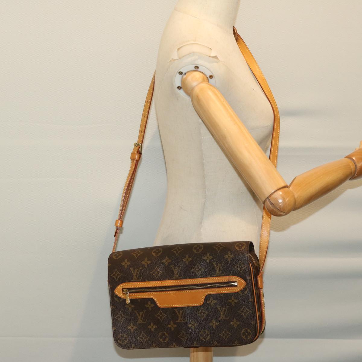 LOUIS VUITTON Monogram Saint Germain Shoulder Bag M51207 LV Auth yk10748