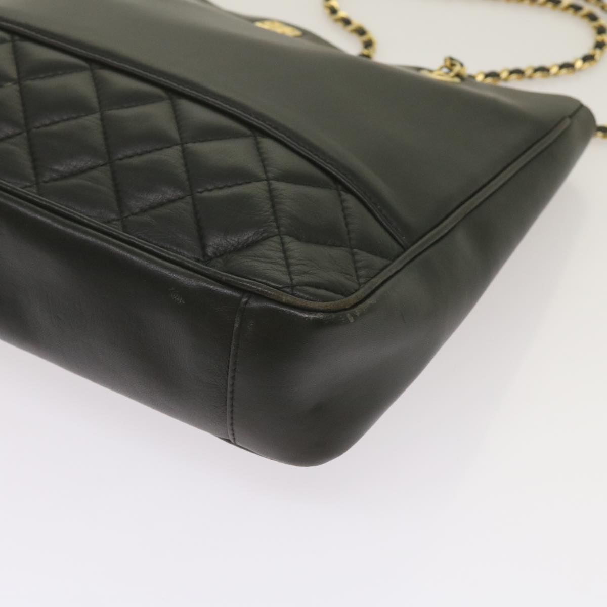 GIVENCHY Quilted Chain Shoulder Bag Leather Black Auth yk10895