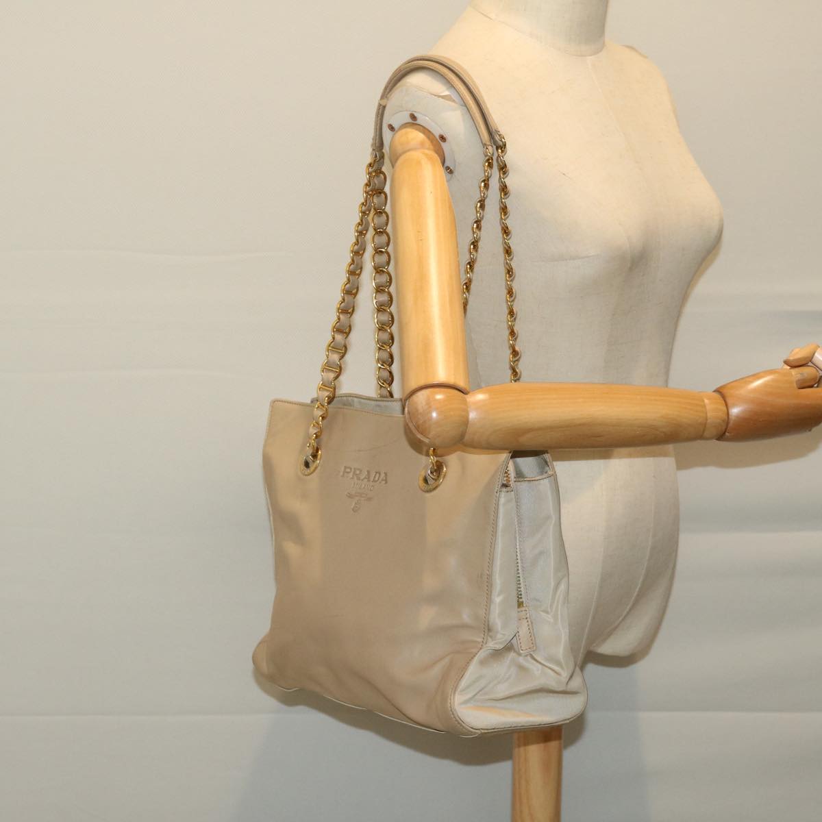 PRADA Chain Shoulder Bag Leather Beige Auth yk10950