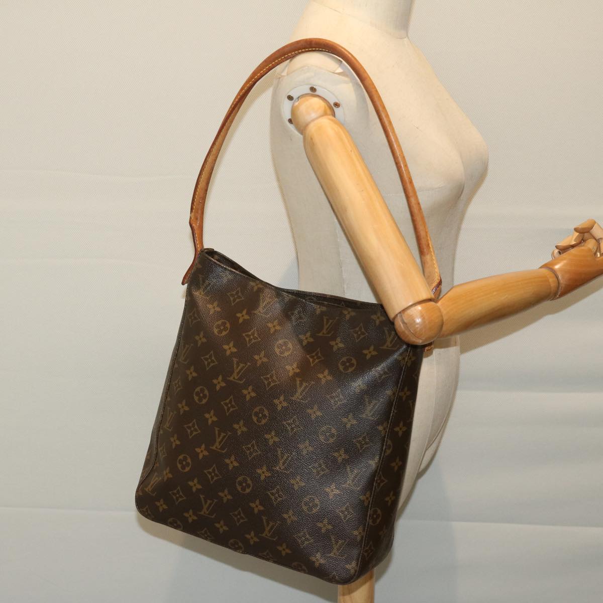 LOUIS VUITTON Monogram Looping GM Shoulder Bag M51145 LV Auth yk10969