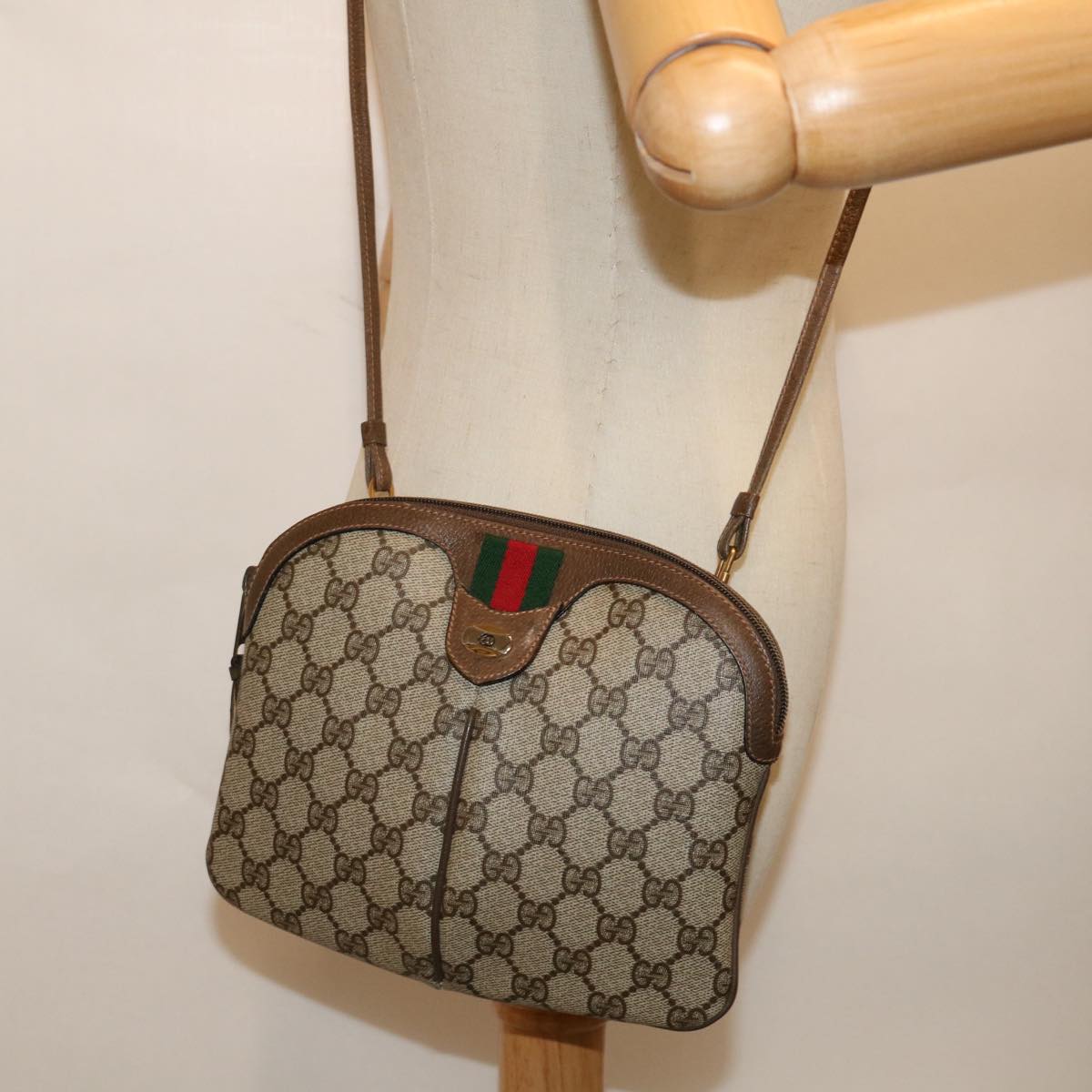 GUCCI GG Supreme Web Sherry Line Shoulder Bag PVC Beige 904 02 047 Auth yk11316