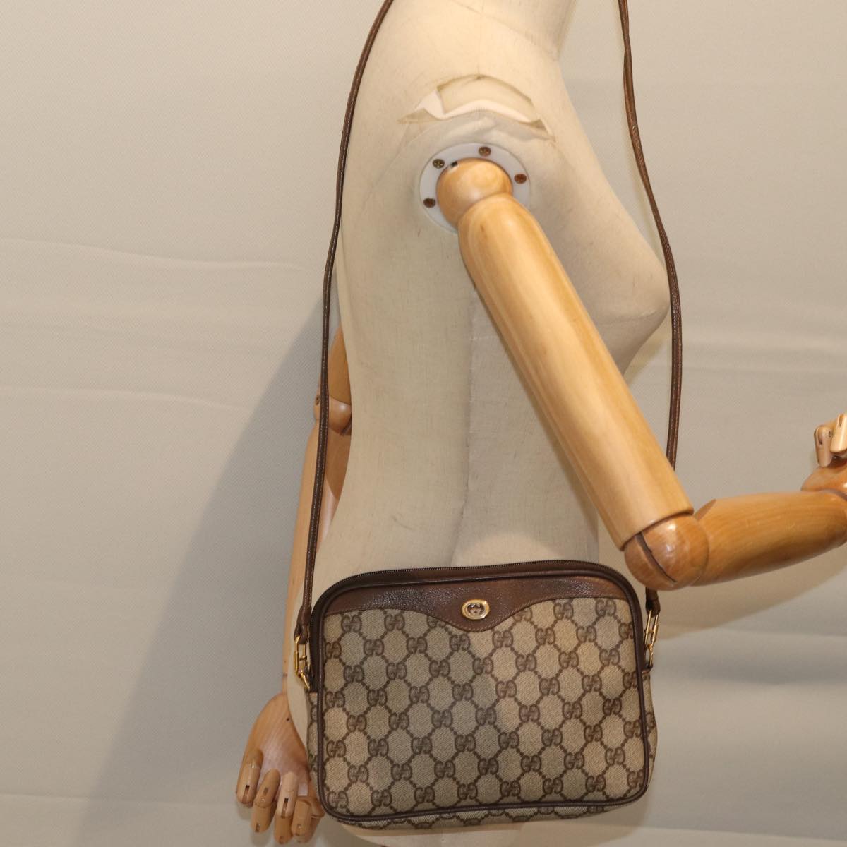 GUCCI GG Canvas Shoulder Bag PVC Beige Auth yk11384