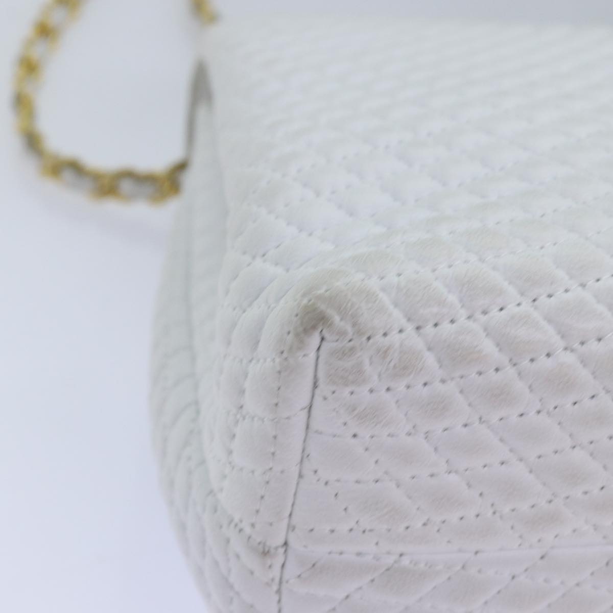 BALLY Quilted Chain Shoulder Bag Leather White Auth yk12523