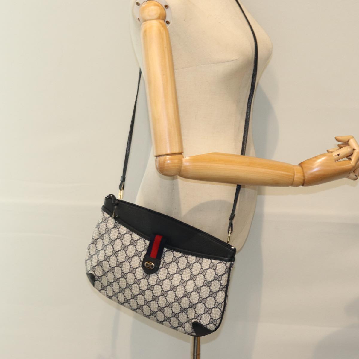 GUCCI GG Supreme Sherry Line Shoulder Bag PVC Navy Red 904 02 026 Auth yk12549