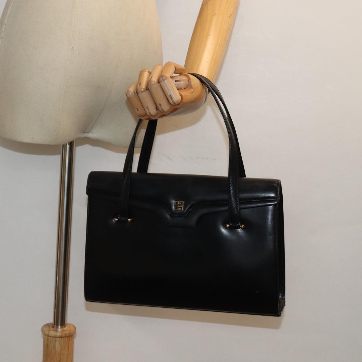 GIVENCHY Hand Bag Leather Black Auth yk13207