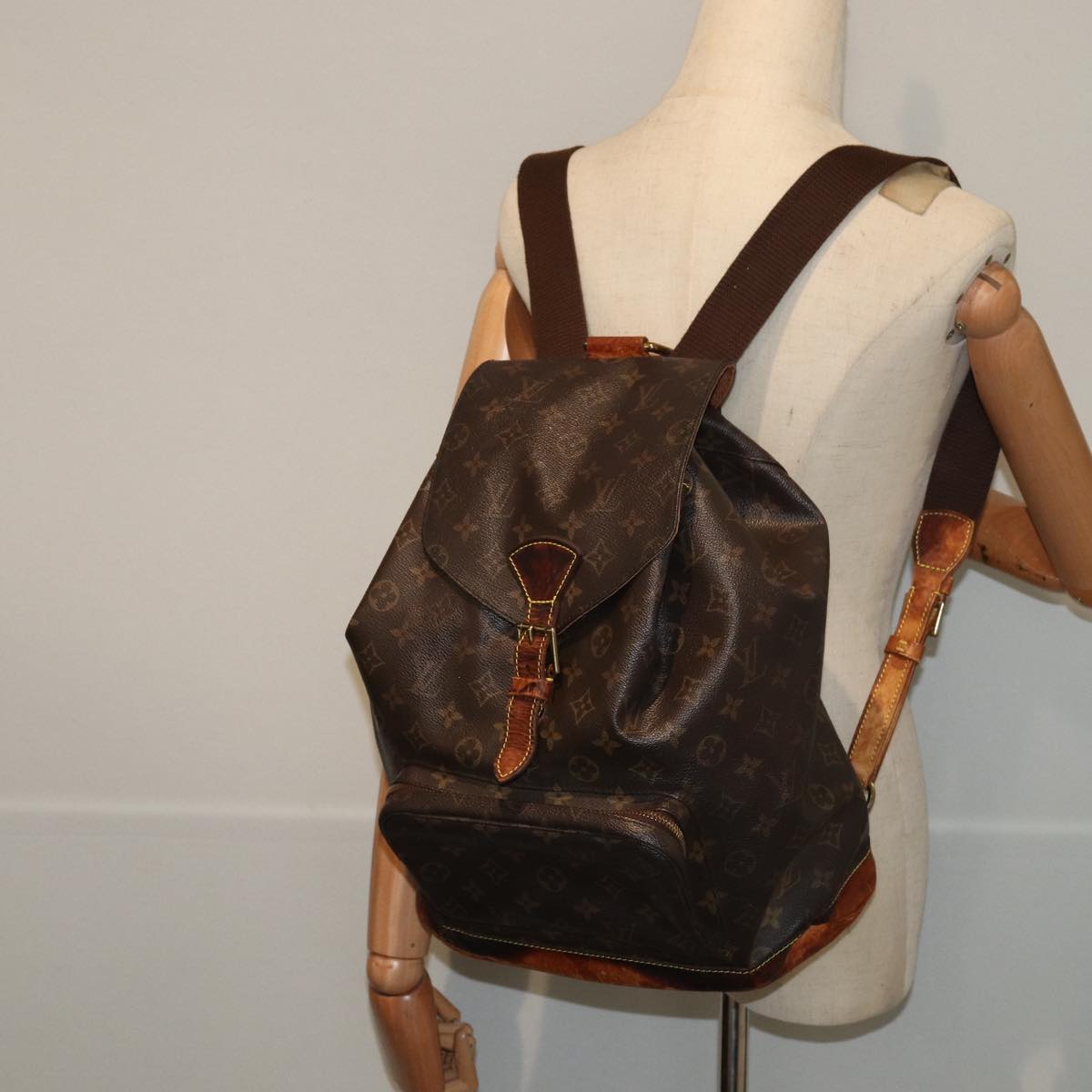 LOUIS VUITTON Monogram Montsouris GM Backpack M51135 LV Auth yk14006