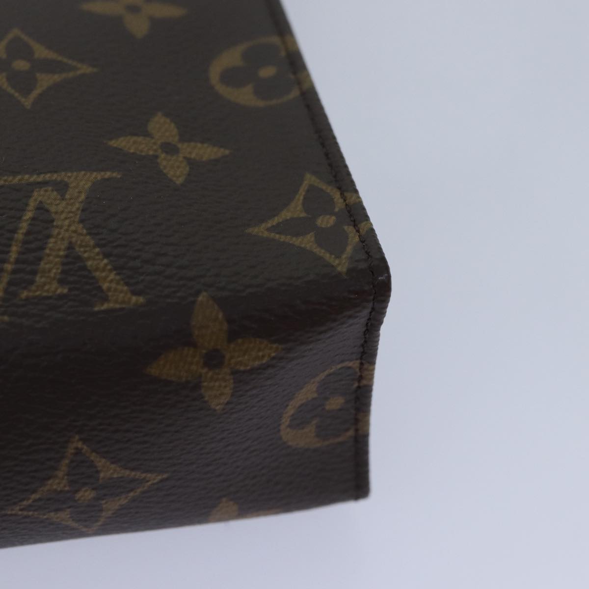 LOUIS VUITTON Monogram Poche Toilette 26 Pouch M47542 LV Auth yk14309S