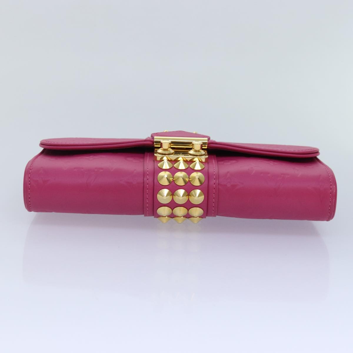 LOUIS VUITTON Monogram Pochette Courtney Bag Embossed leather Pink Auth yk14516SAV
