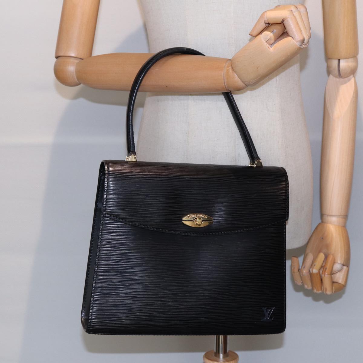 LOUIS VUITTON Epi Malesherbes Hand Bag Black M52372 LV Auth yk14534