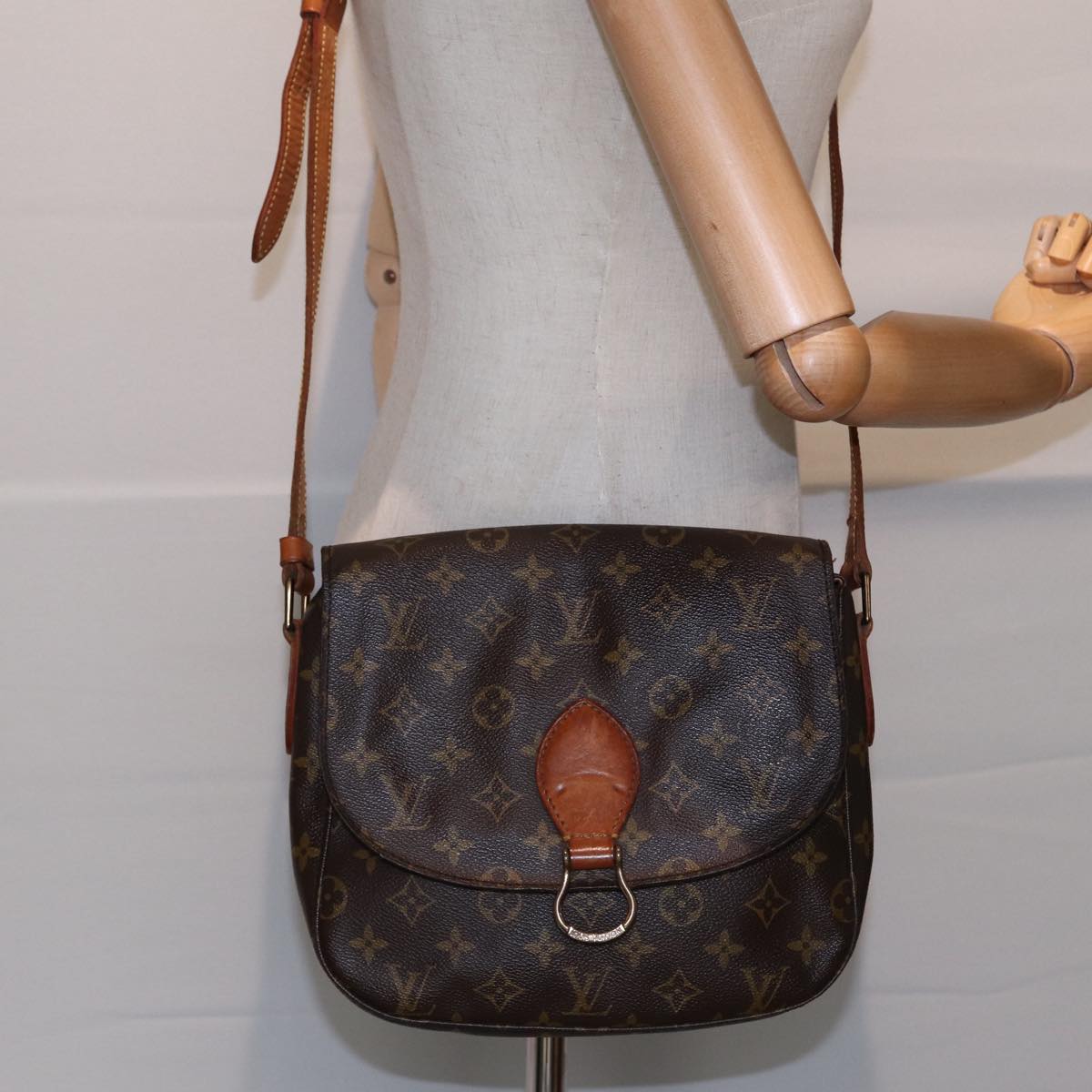 LOUIS VUITTON Monogram Saint Cloud GM Shoulder Bag M51242 LV Auth yk14635