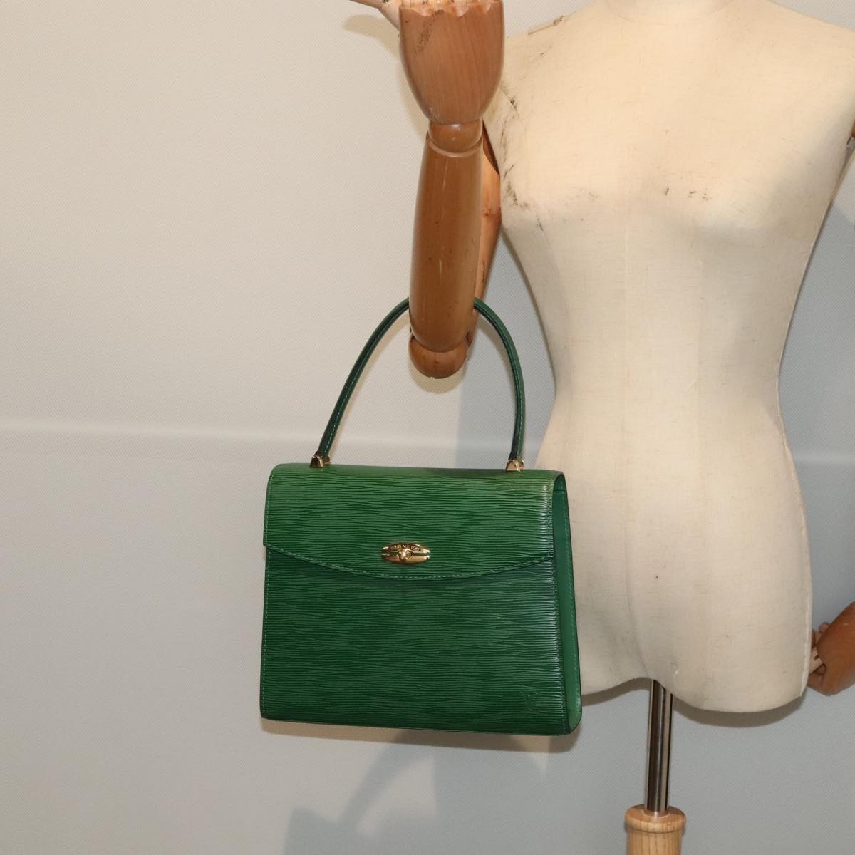 LOUIS VUITTON Epi Malesherbes Hand Bag Green M52374 LV Auth yk14779