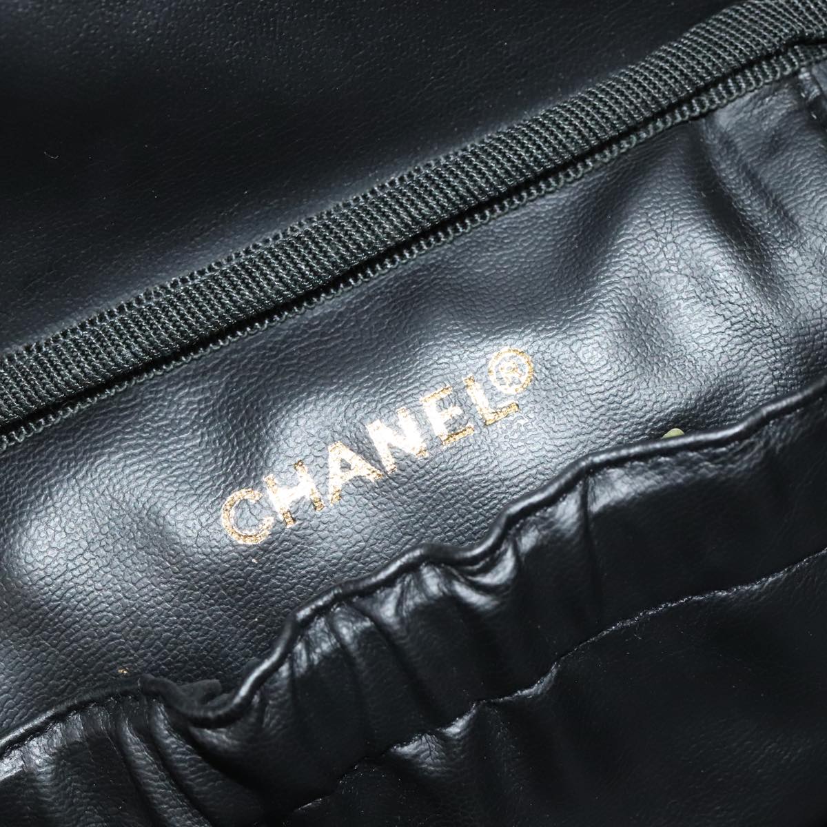 CHANEL COCO Mark Vanity Pouch Patent leather Black Gold CC Auth yk15099