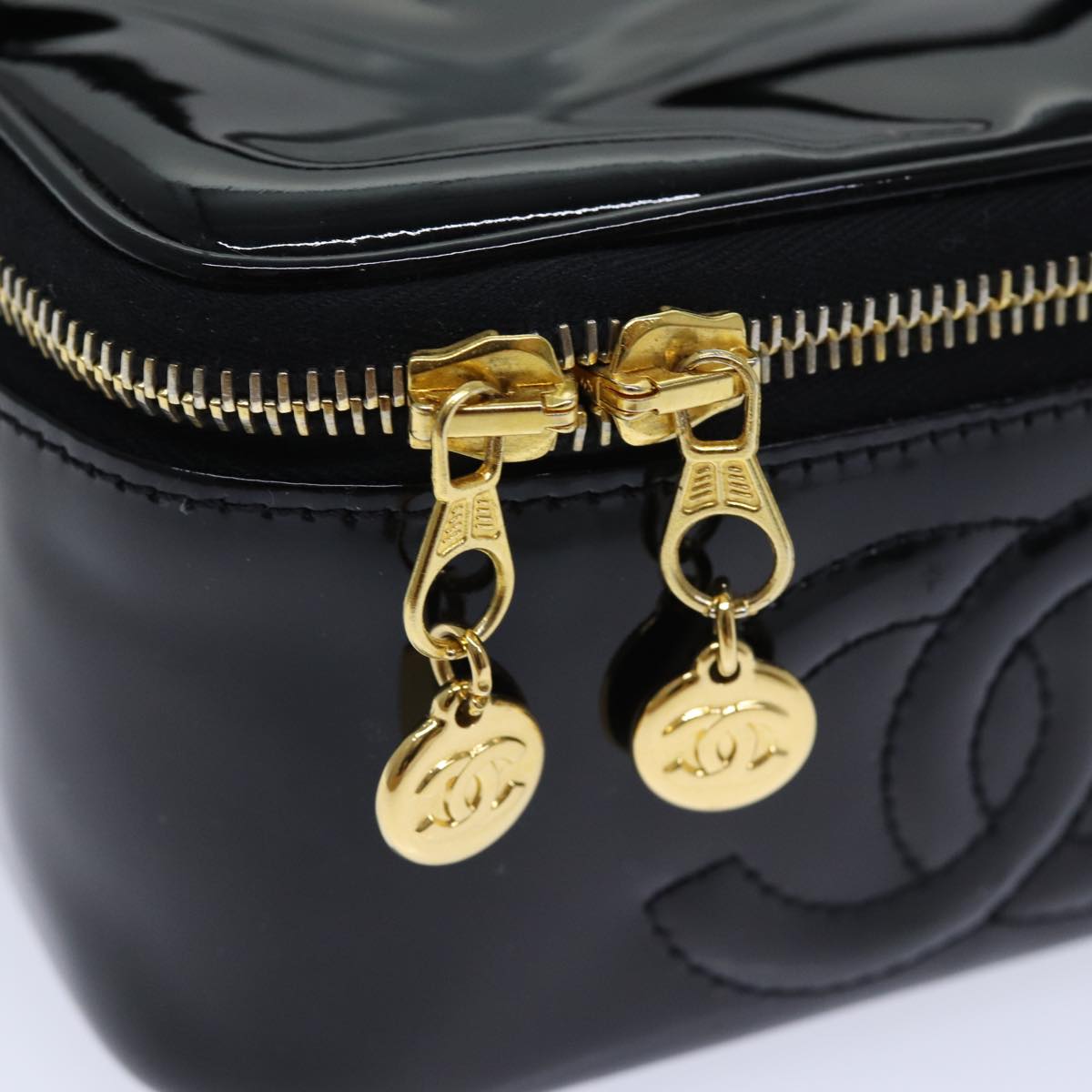 CHANEL COCO Mark Vanity Pouch Patent leather Black Gold CC Auth yk15241