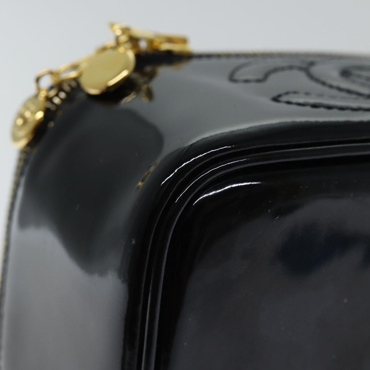 CHANEL COCO Mark Vanity Pouch Patent leather Black Gold CC Auth yk15241