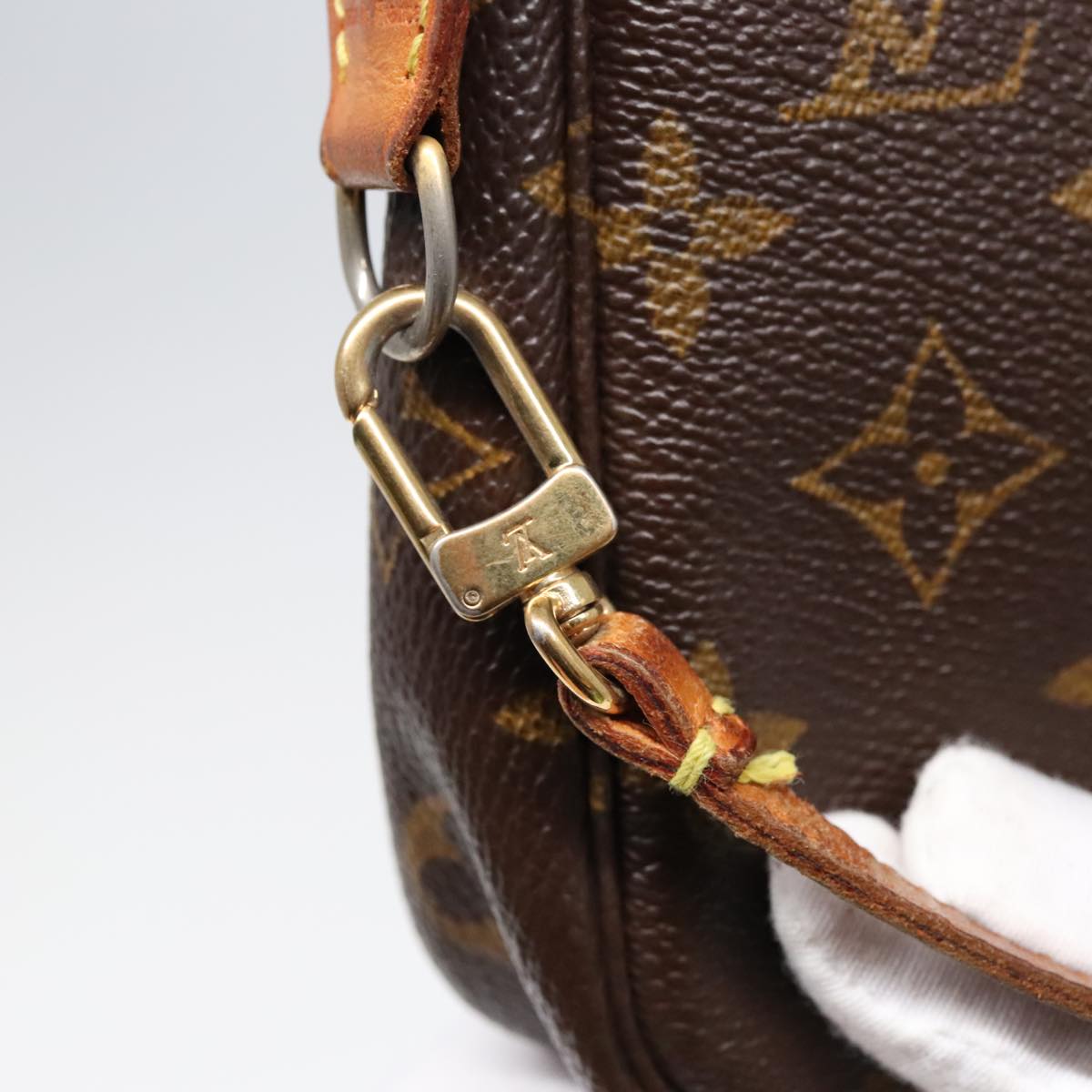 LOUIS VUITTON Monogram Pochette Accessoires Pouch M51980 LV Auth yk15318