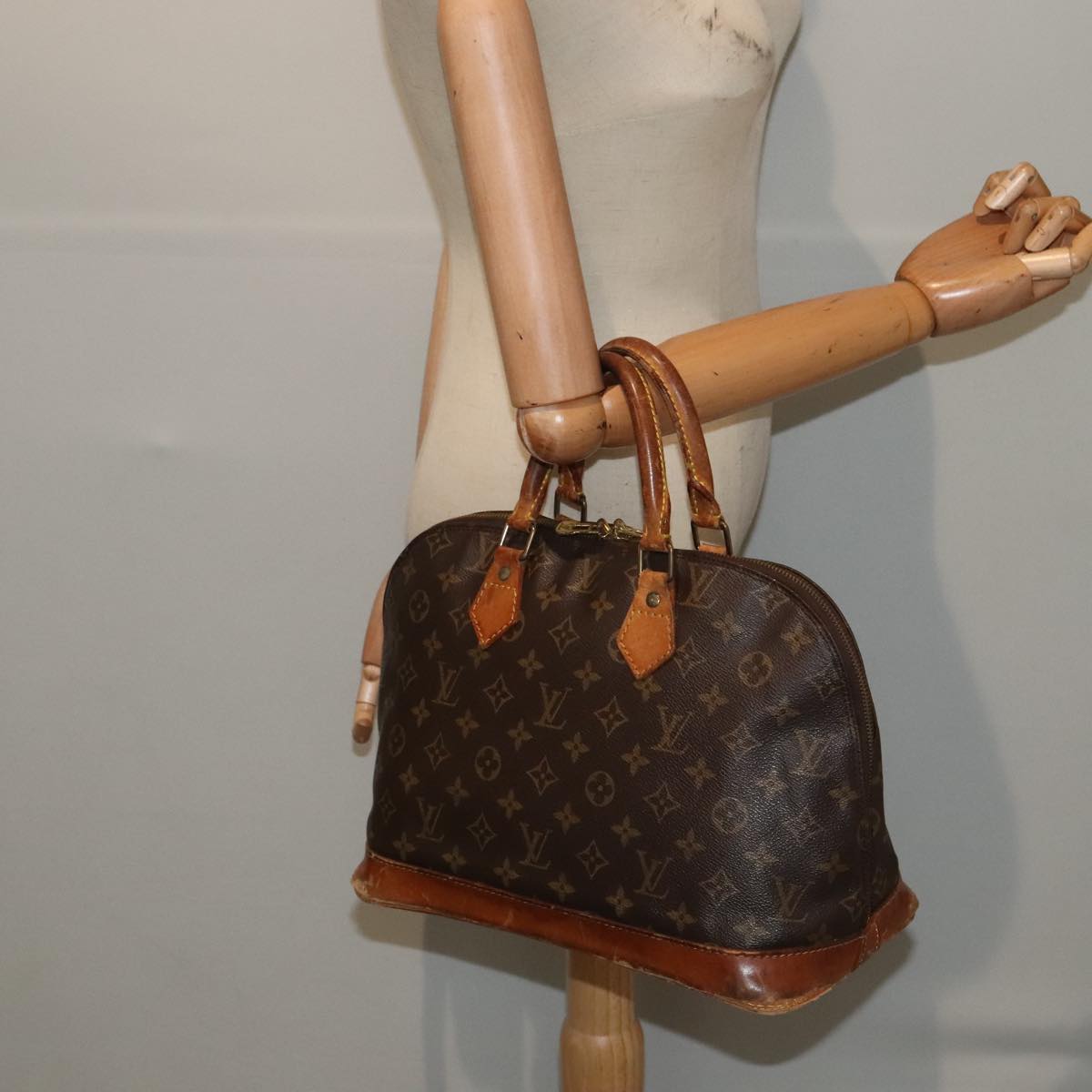 LOUIS VUITTON Monogram Alma Hand Bag M51130 LV Auth yk15322