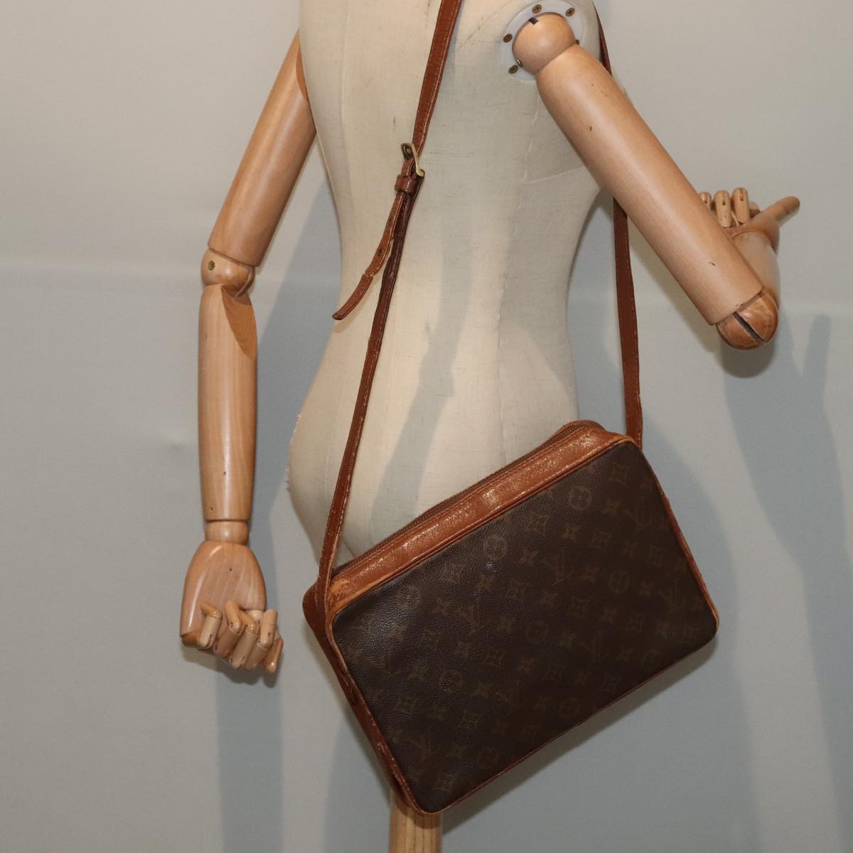 LOUIS VUITTON Monogram Sac Bandouliere Shoulder Bag M51364 LV Auth yk15400