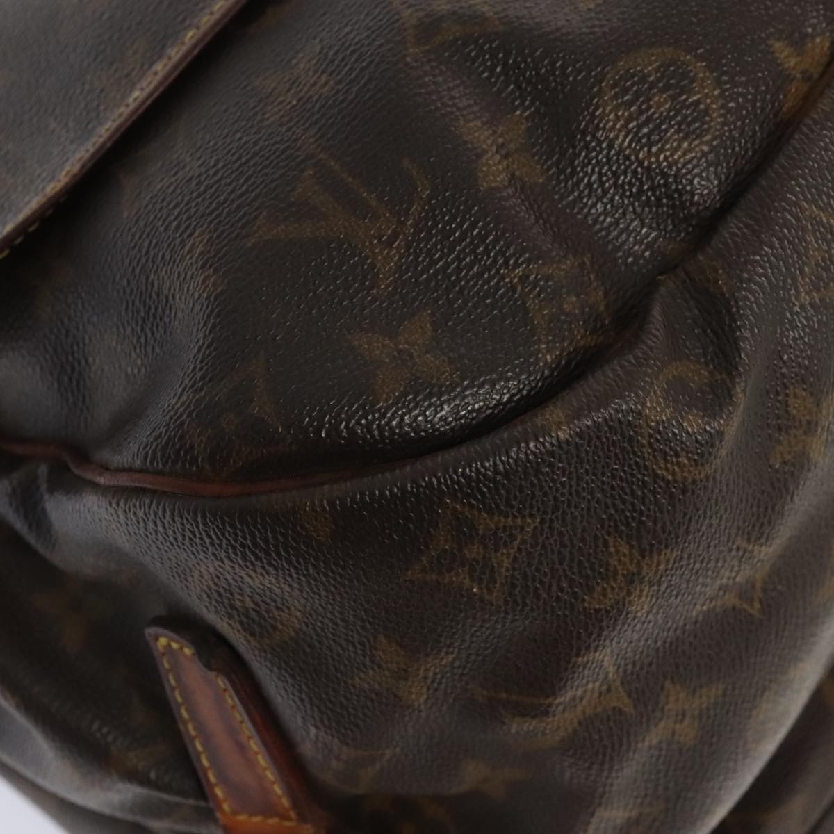 LOUIS VUITTON Monogram Saumur 35 Shoulder Bag M42254 LV Auth yk15414