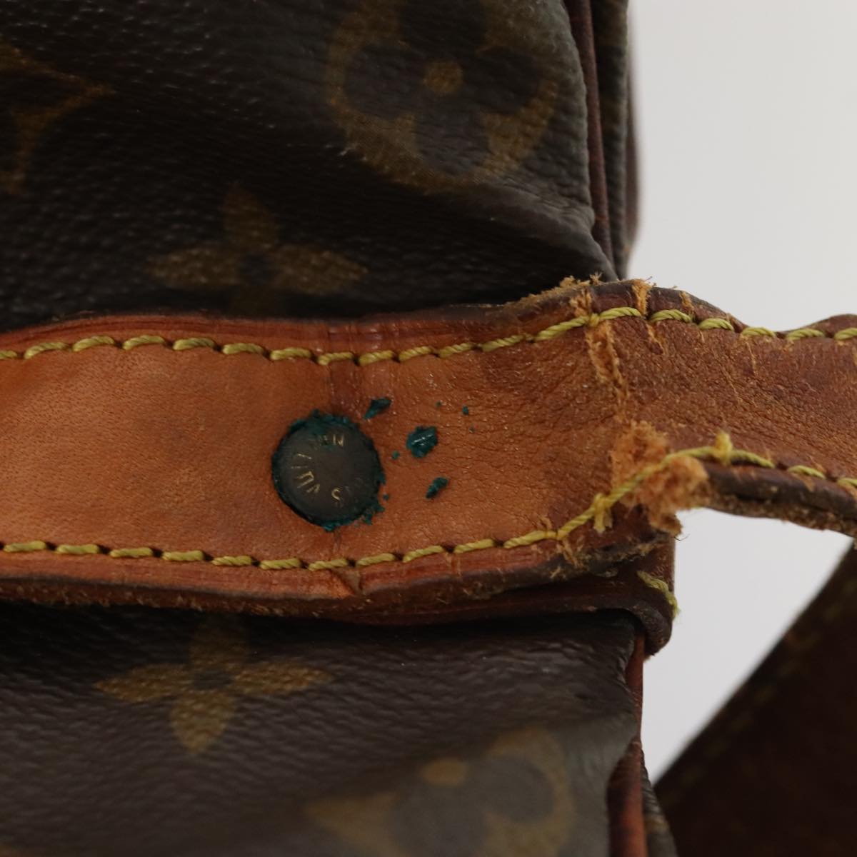 LOUIS VUITTON Monogram Saumur 35 Shoulder Bag M42254 LV Auth yk15414