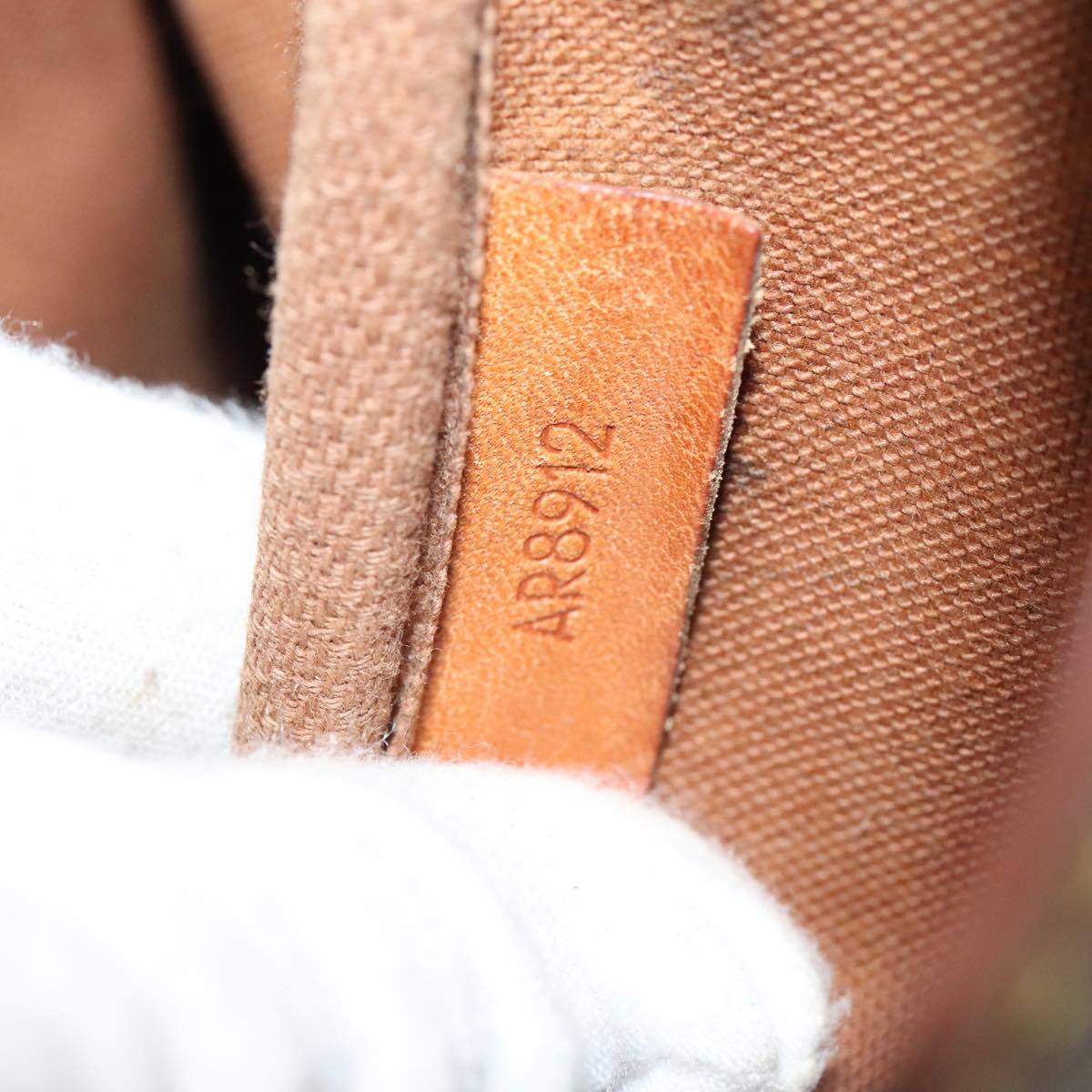 LOUIS VUITTON Monogram Saumur 35 Shoulder Bag M42254 LV Auth yk15414