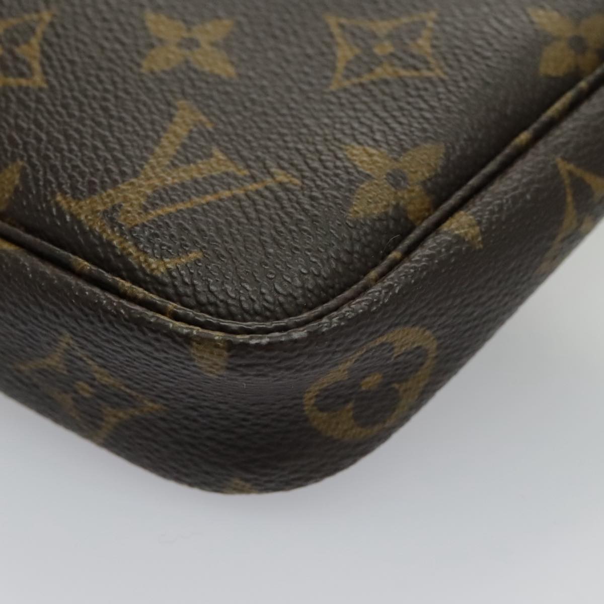 LOUIS VUITTON Monogram Pochette Accessoires Pouch M51980 LV Auth yk15457