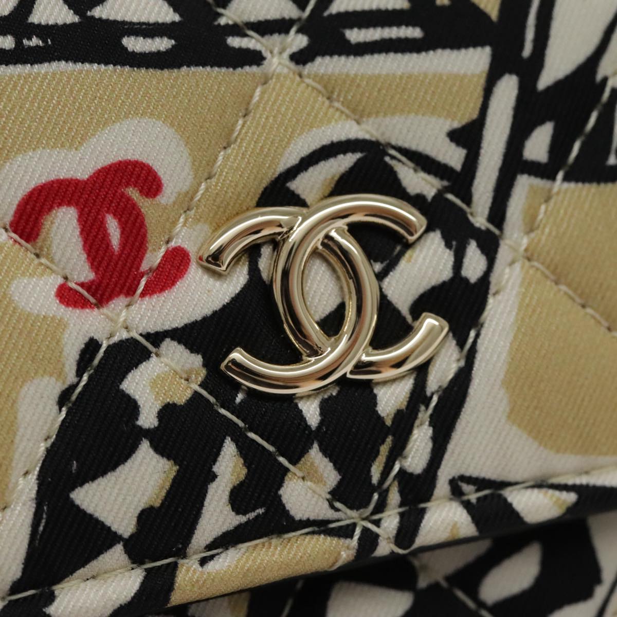 CHANEL Matelasse Chain Pouch Canvas Beige Gold CC Auth yk15527A