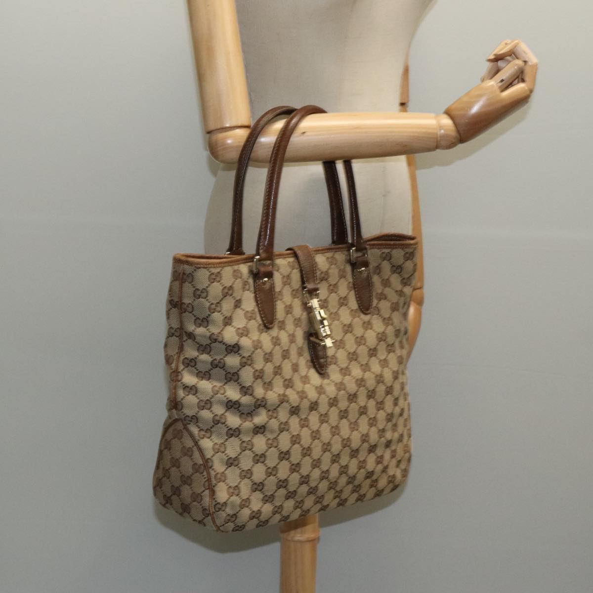 GUCCI GG Canvas Jackie Hand Bag Beige Auth yk15589