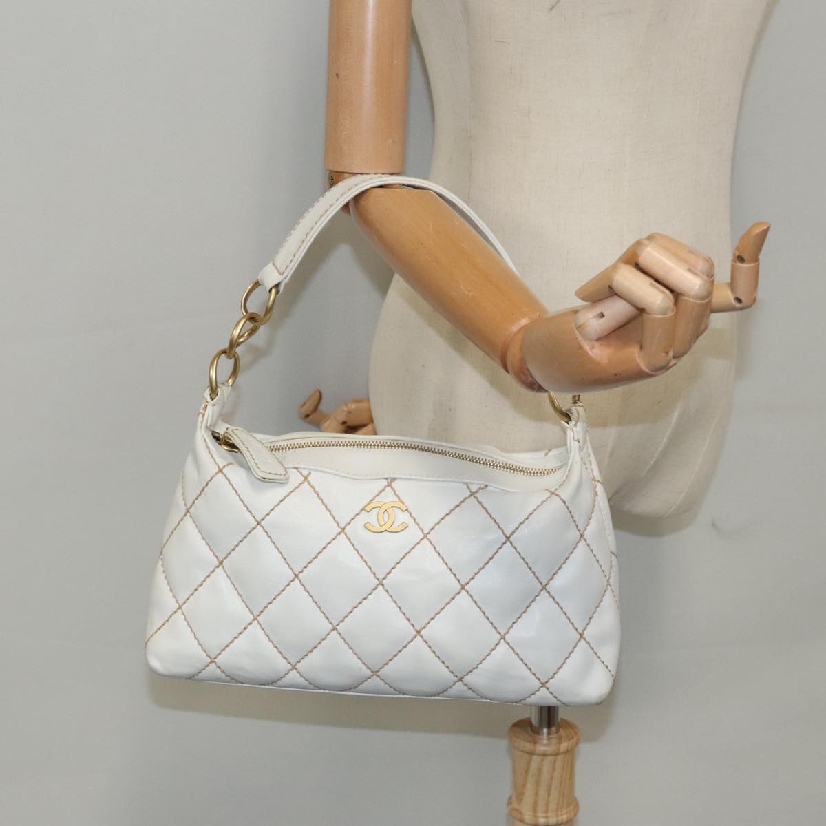 CHANEL Chain Wild Stitch Hand Bag Leather White Gold CC Auth yk15605