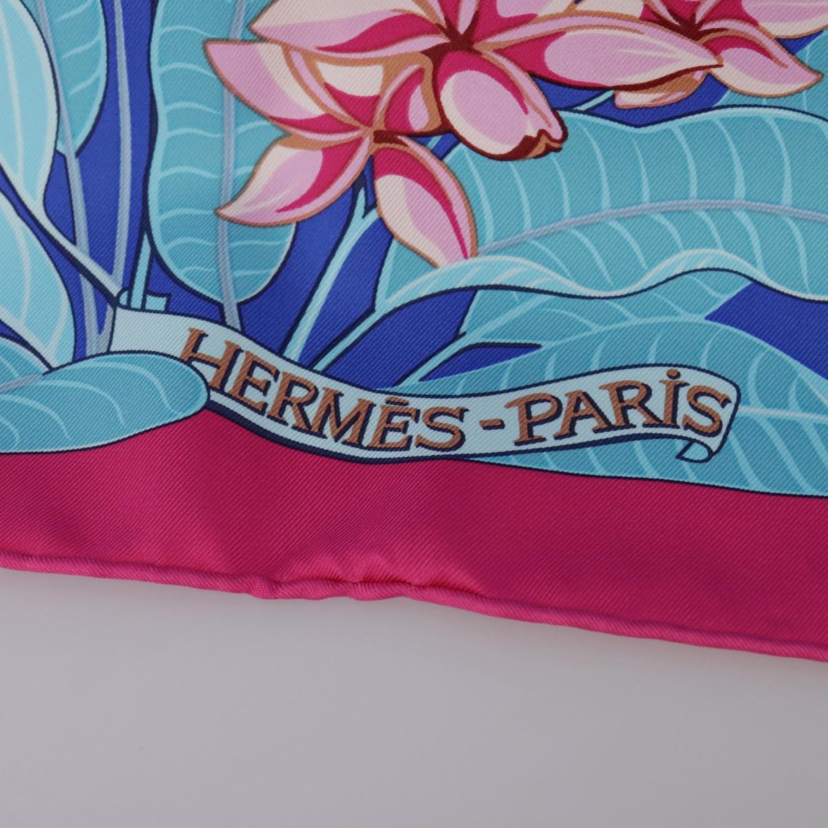 HERMES Carre 90 Scarf ""FLAMINGO PARTY"" Silk Pink Blue Auth yk15992