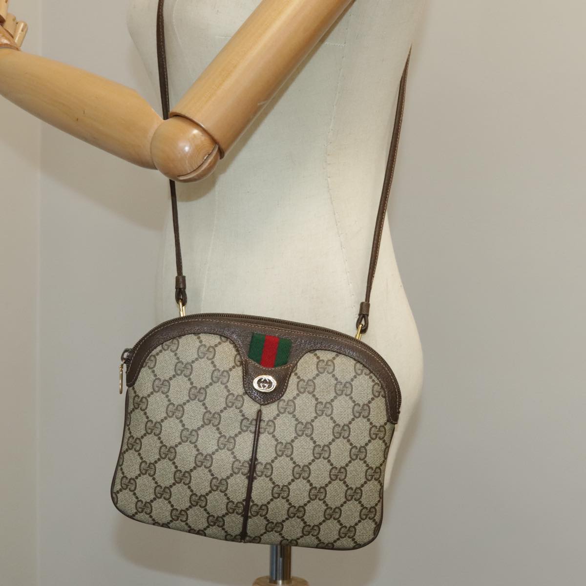 GUCCI GG Supreme Web Sherry Line Shoulder Bag PVC Beige 904 02 047 Auth yk16063