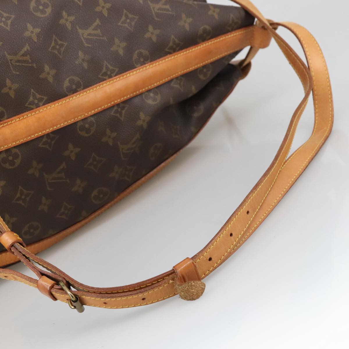 LOUIS VUITTON Monogram Randonnee GM Shoulder Bag M42244 LV Auth yk16131