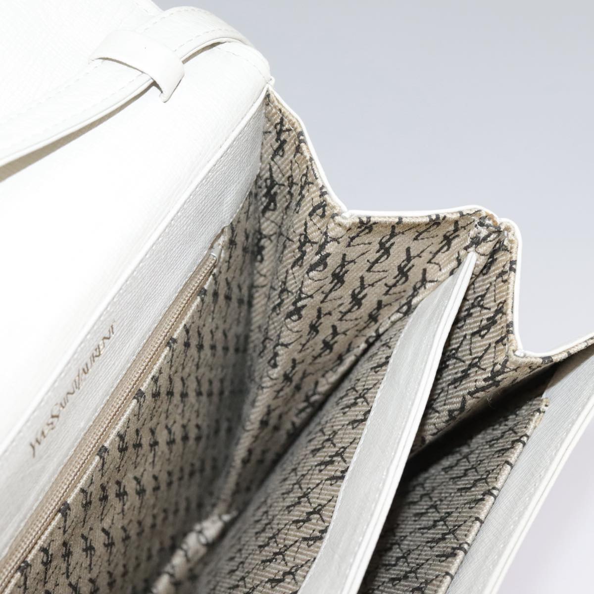 SAINT LAURENT Shoulder Bag Leather White Gold Auth yk16321