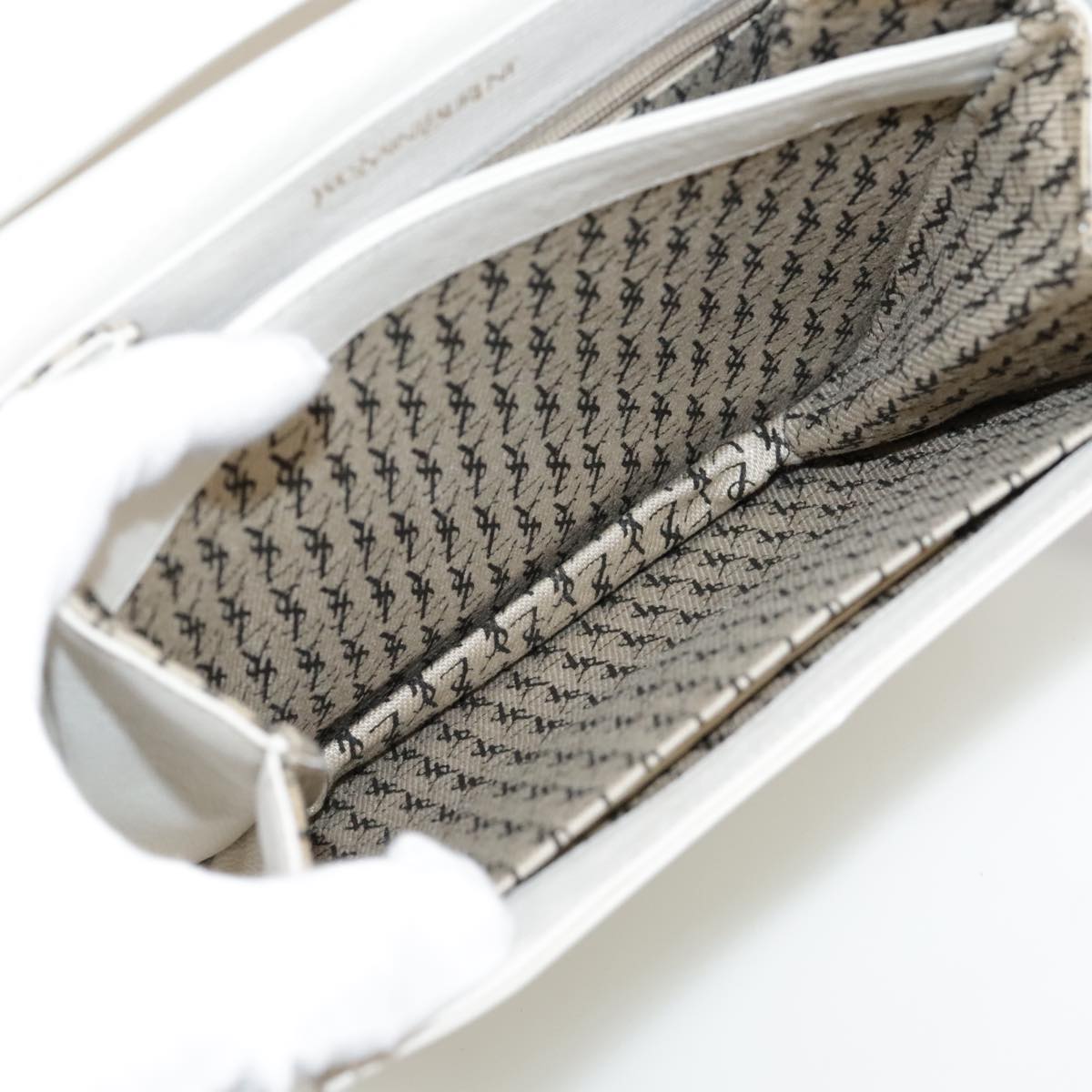 SAINT LAURENT Shoulder Bag Leather White Gold Auth yk16321