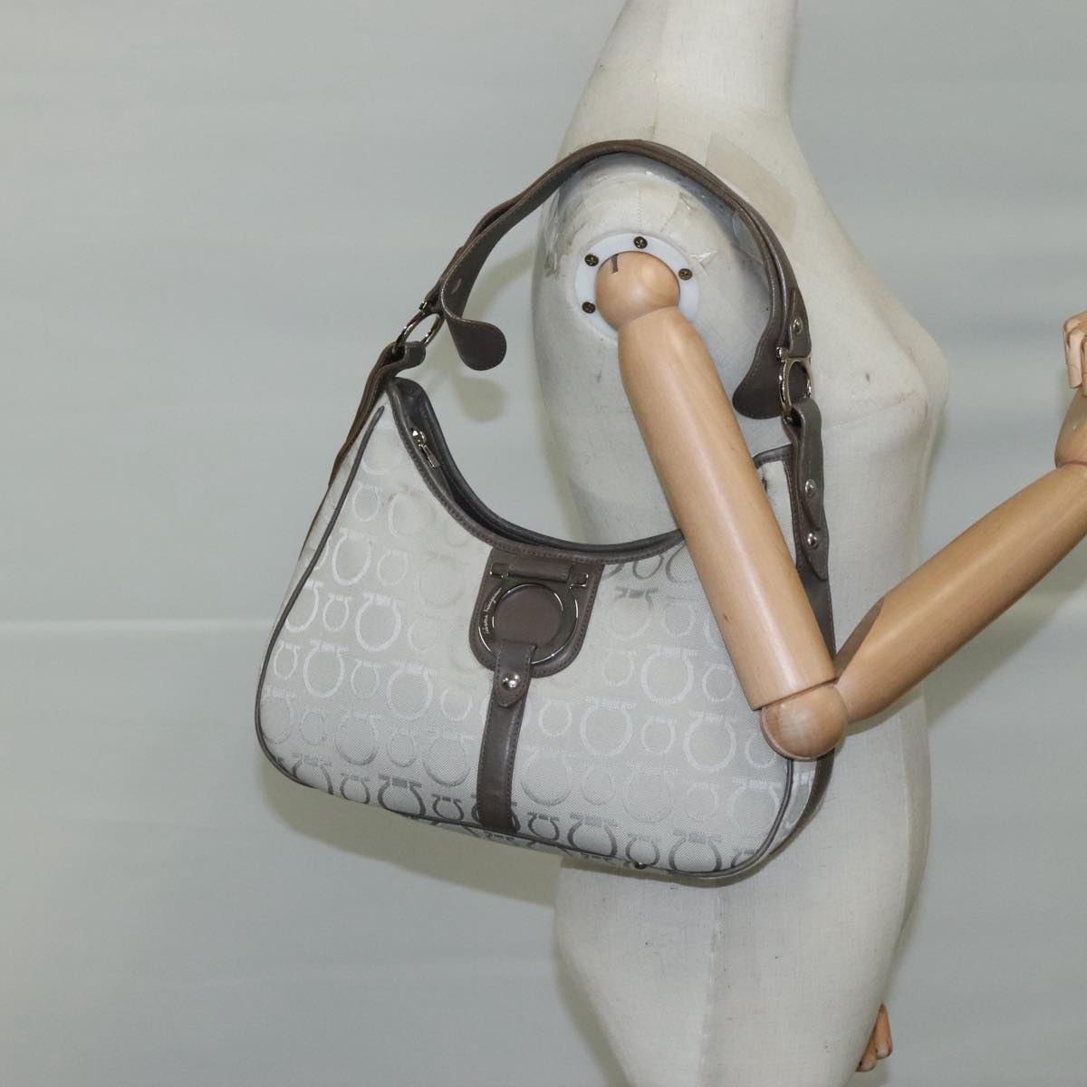Salvatore Ferragamo Gancini Shoulder Bag Canvas Gray Auth yk16379