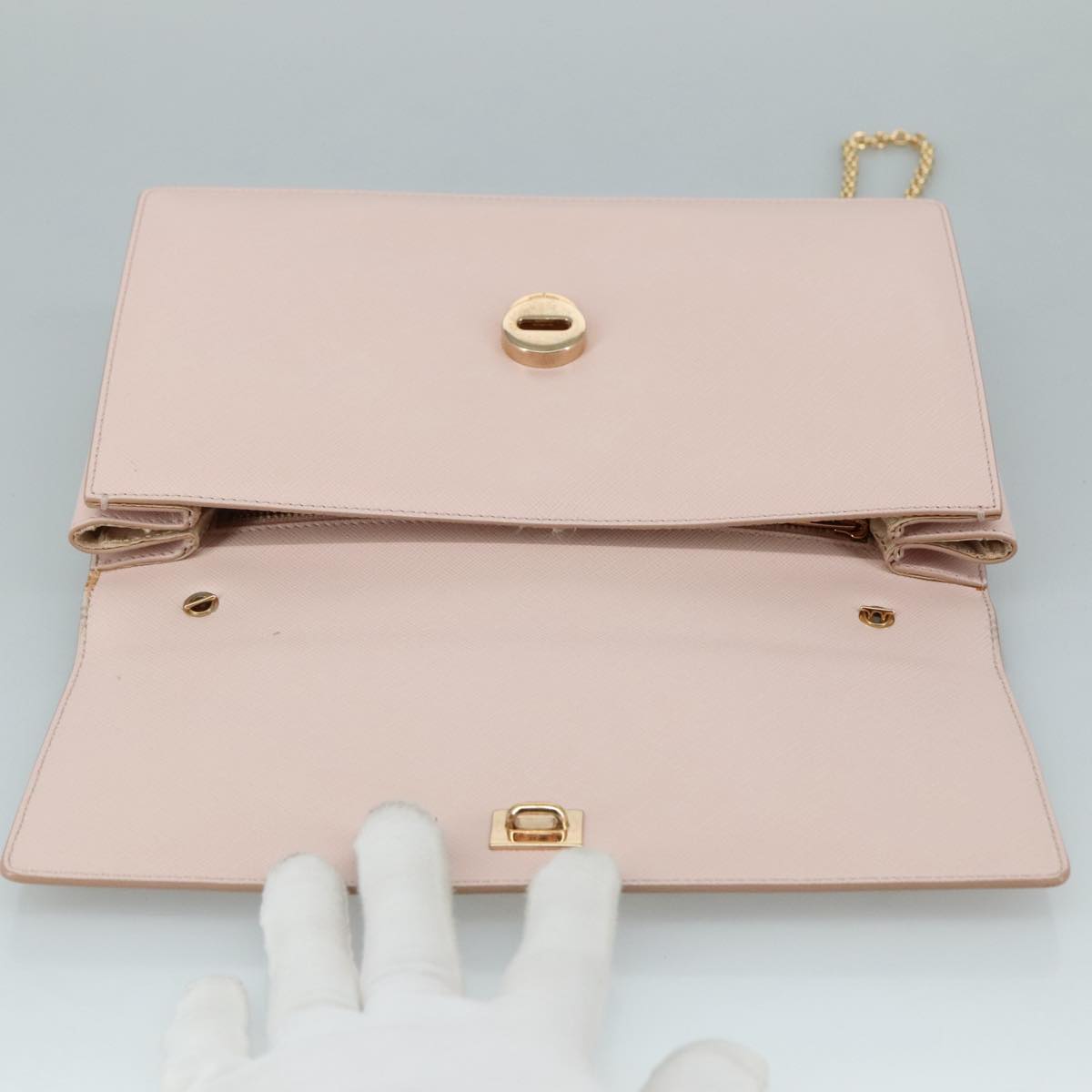 Salvatore Ferragamo Chain Shoulder Bag Leather Pink Gold Auth yk16515