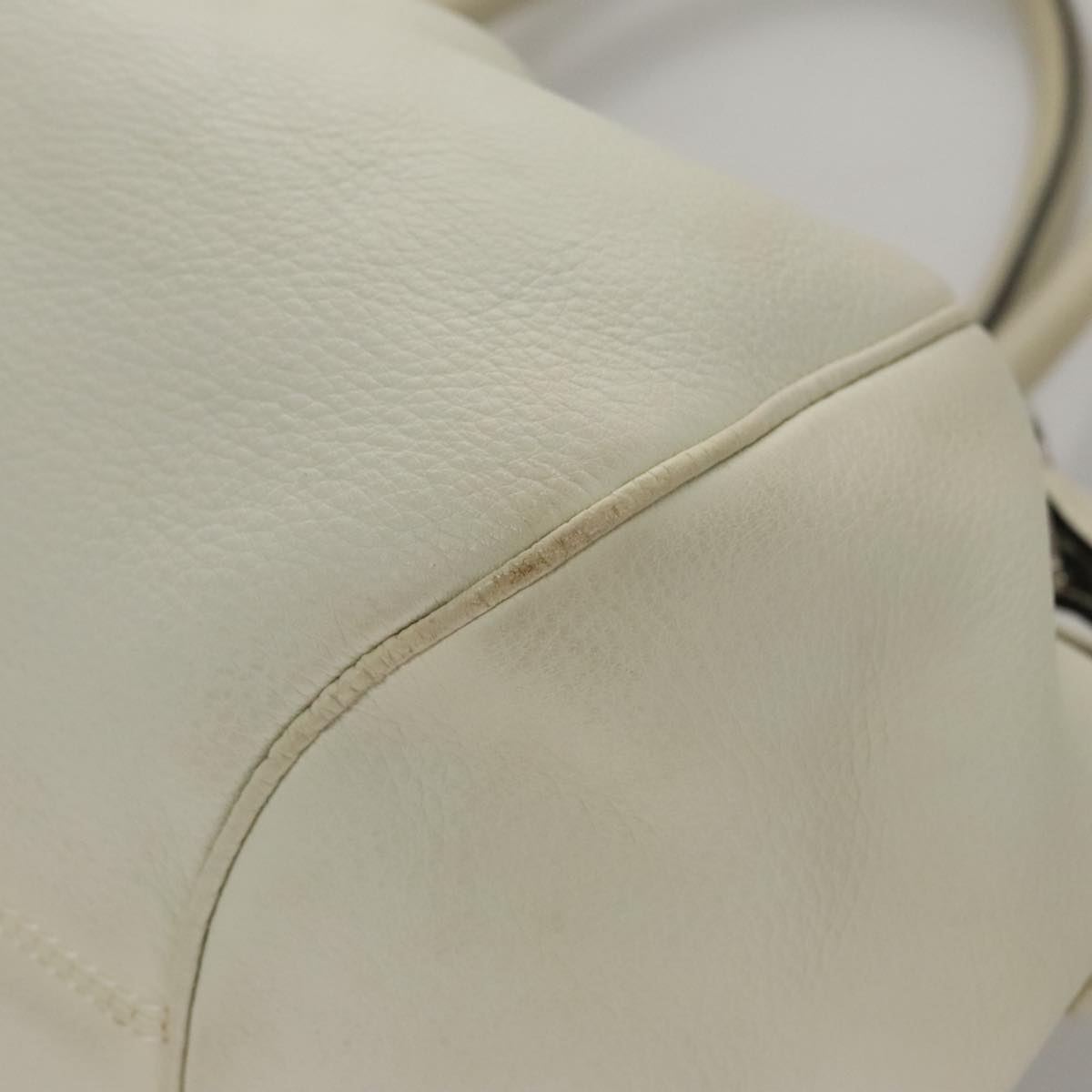 Salvatore Ferragamo Gancini Hand Bag Leather White Silver Auth yk16589