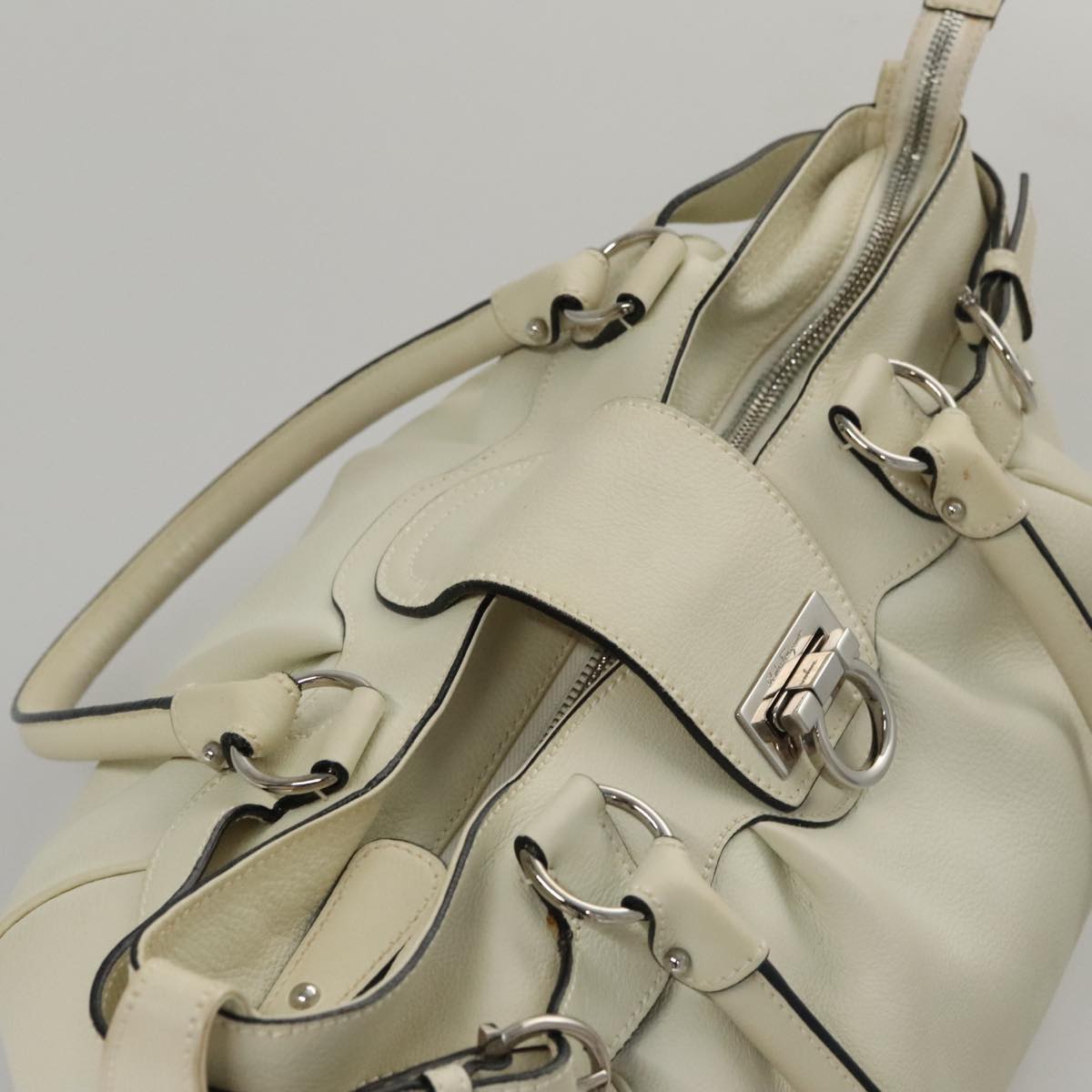 Salvatore Ferragamo Gancini Hand Bag Leather White Silver Auth yk16589
