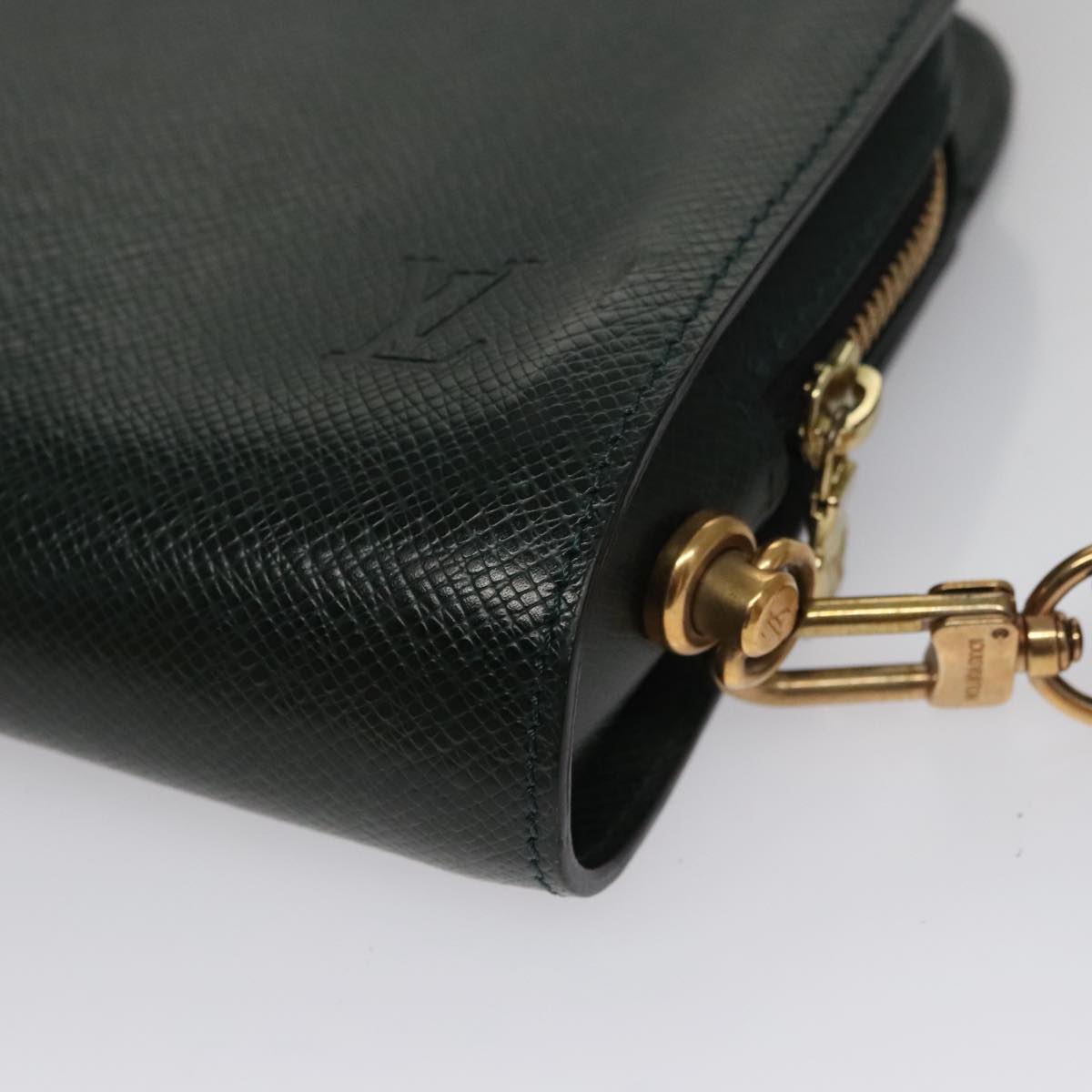 LOUIS VUITTON Taiga Baikal Clutch Bag Epicea M30184 LV Auth yk16616