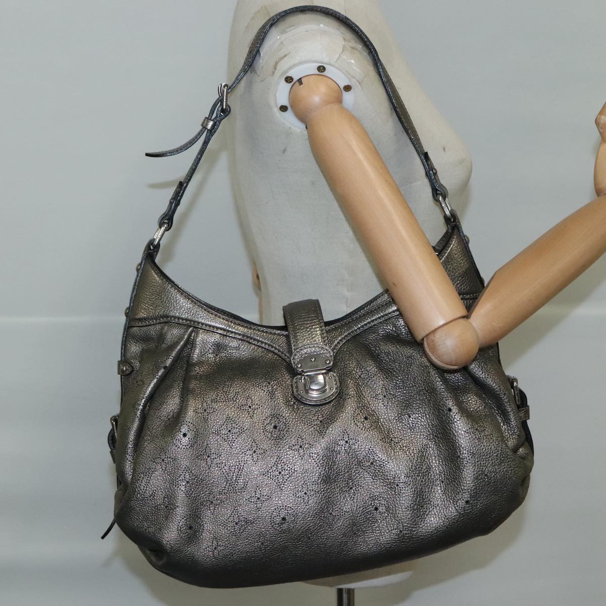 LOUIS VUITTON Monogram Mahina XS Shoulder Bag Bronze M95717 LV Auth yk16691