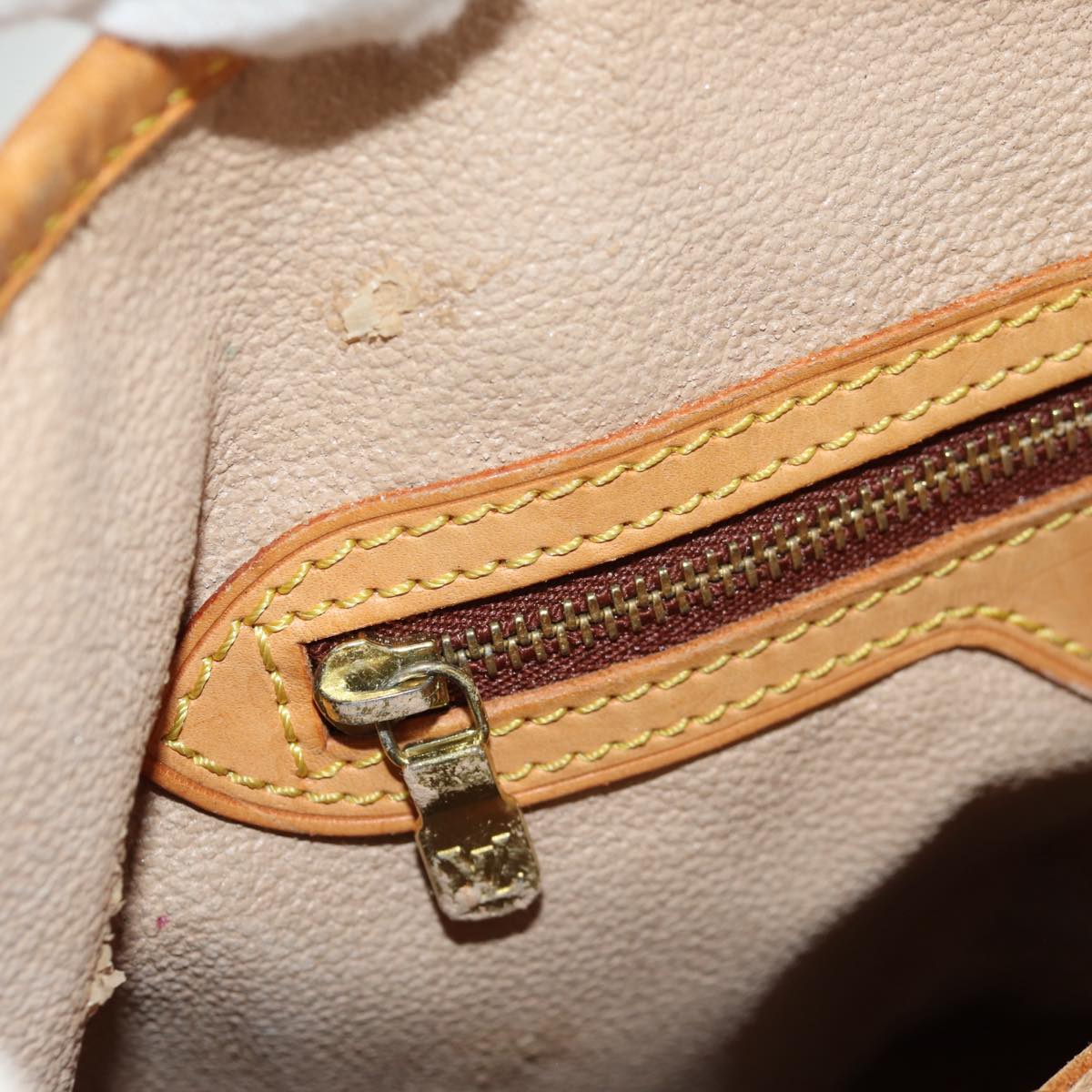 LOUIS VUITTON Monogram Bucket GM Shoulder Bag M42236 LV Auth yk16771