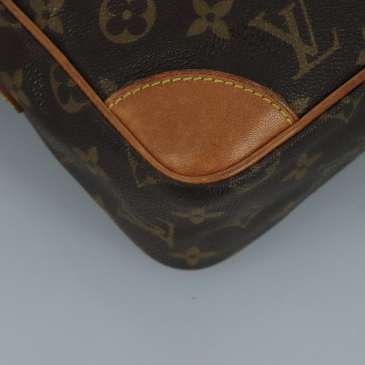 LOUIS VUITTON Monogram Trocadero 30 Shoulder Bag M51272 LV Auth yk16780