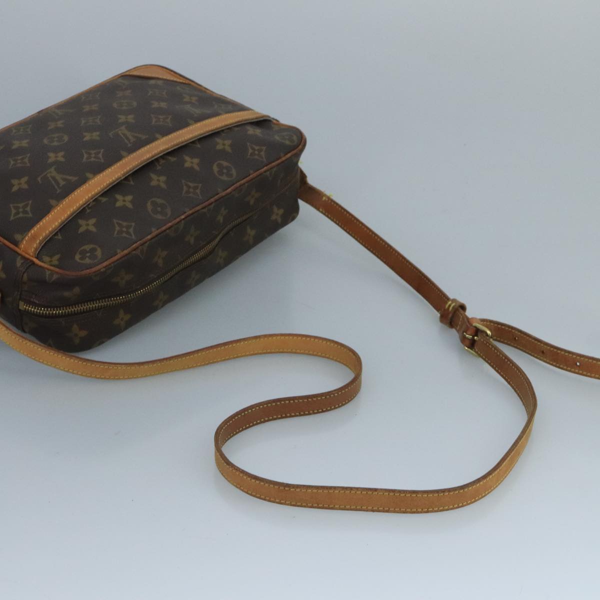 LOUIS VUITTON Monogram Trocadero 30 Shoulder Bag M51272 LV Auth yk16780