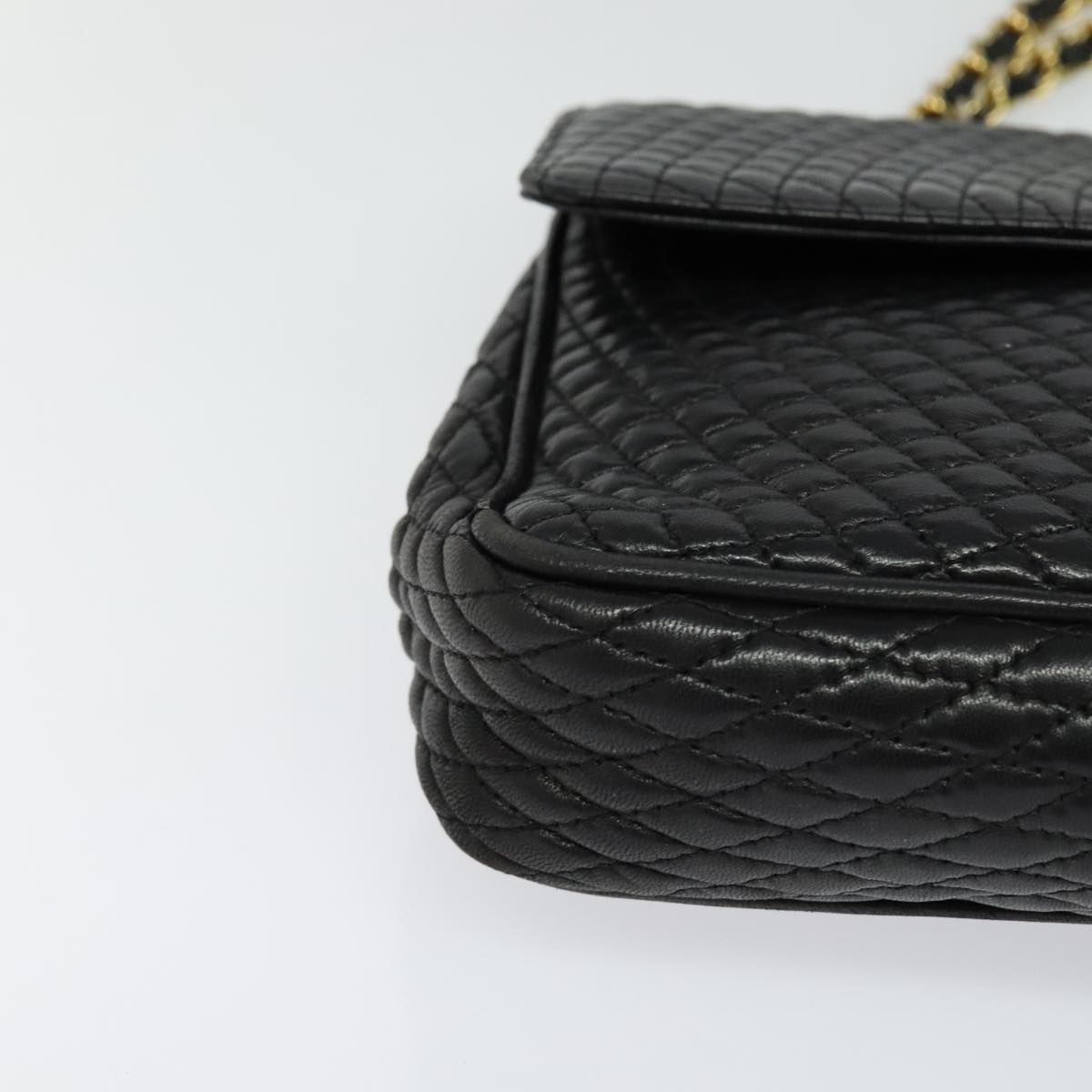 BALLY Quilted Chain Shoulder Bag Leather Black Gold Auth yk17027